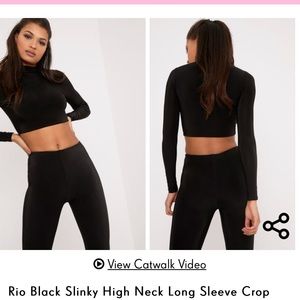 High neck long sleeves crop top